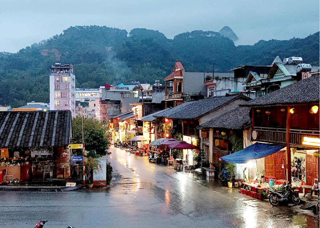 Dong Van old town at night